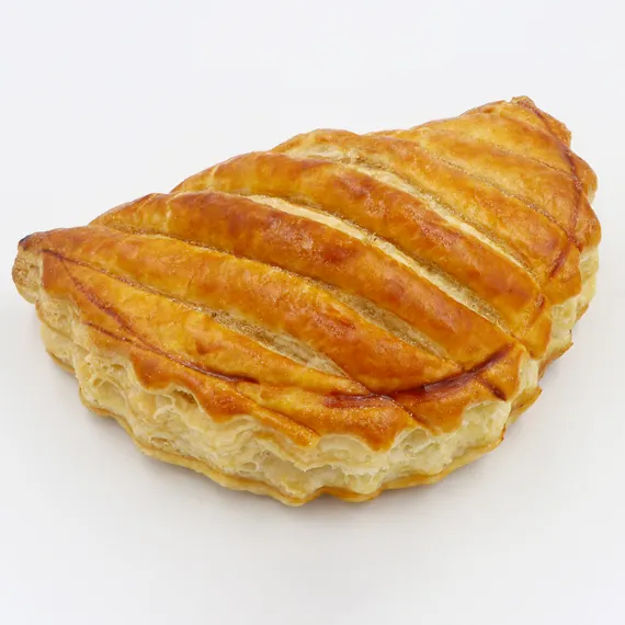 poulaillon-chausson-aux-pommes-viennoiserie-pur-beurre image 1
