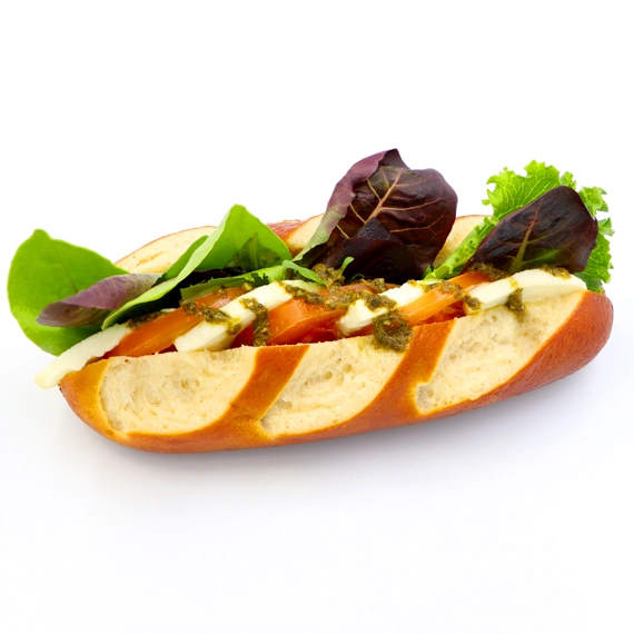 poulaillon-moricettes-bretzels-moricette-mozzarella-tomate-pesto image 1