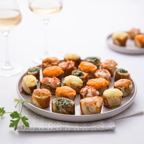 poulaillon-traiteur-bouch-es-chaudes-plateau-25-toasts-ap-ritif image 1