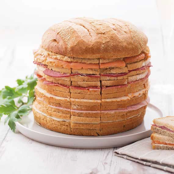 poulaillon-traiteur-la-miche-garnie-pain-surprise-72-toasts image 1