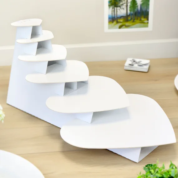 poulaillon-traiteur-pr-sentoir-escalier-vide-6-plateaux-c-ur-100-toasts image 1