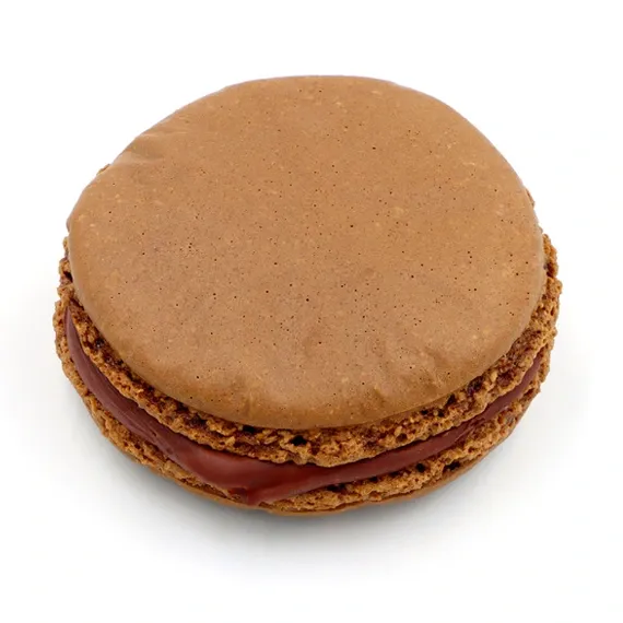 poulaillon-grand-macaron-p-tisserie-ganache-framboise-chocolat image 1