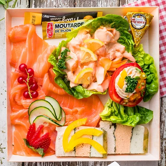 poulaillon-traiteur-assiette-marine-saumon-crevettes-compl-te image 1