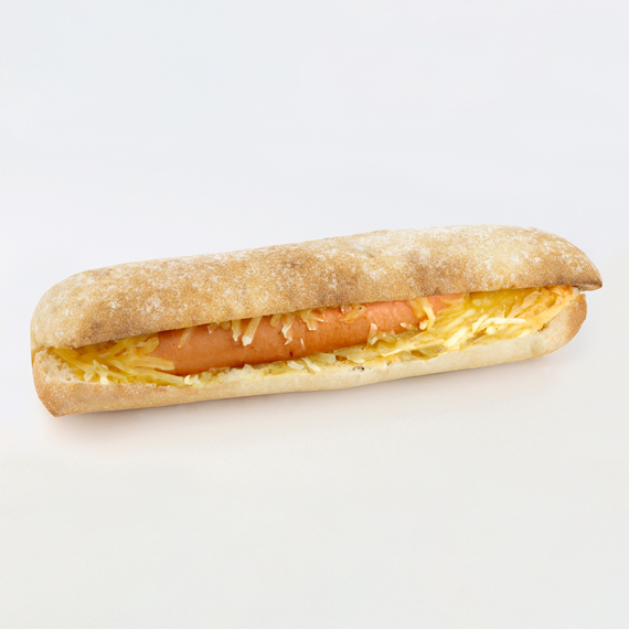 poulaillon-snacking-brais-hot-dog-sandwich-saucisse-fromage image 1