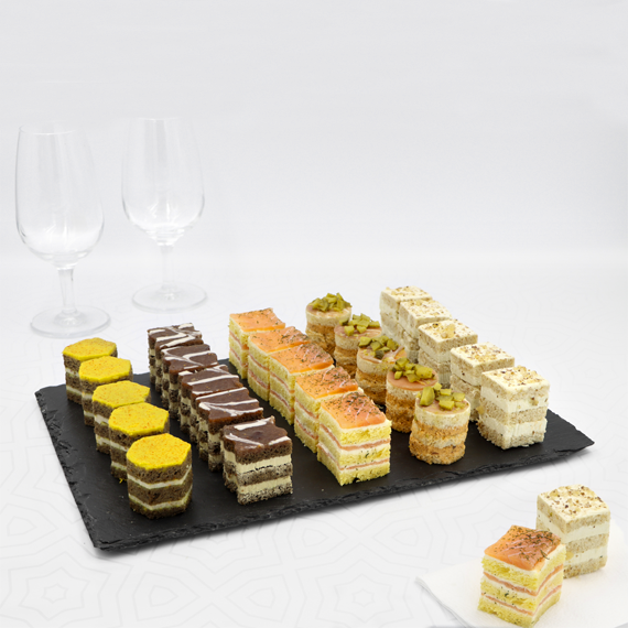 poulaillon-traiteur-entremets-sal-s-toasts-25-pi-ces image 1