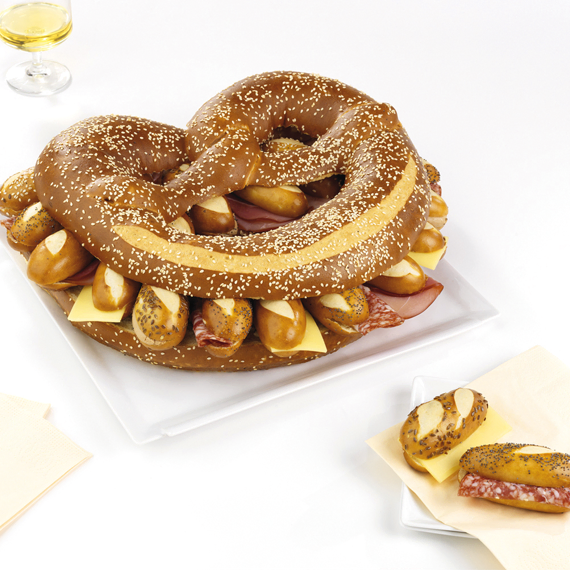 poulaillon-moricettes-bretzel-surprise-pain-surprise-25-mini-charcuterie image 1