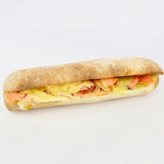 poulaillon-snacking-brais-saumon-sandwich-chaud-sauce-raifort image 1